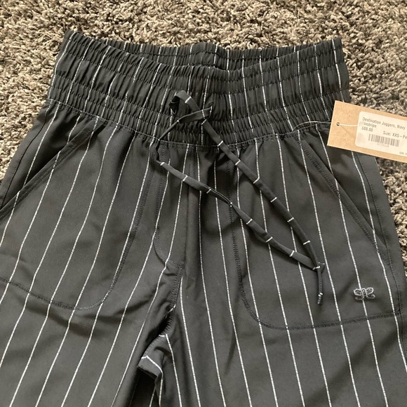 Albion Fit DESTINATION JOGGERS, NAVY PINSTRIPE XXS Petite - Picture 12 of 13